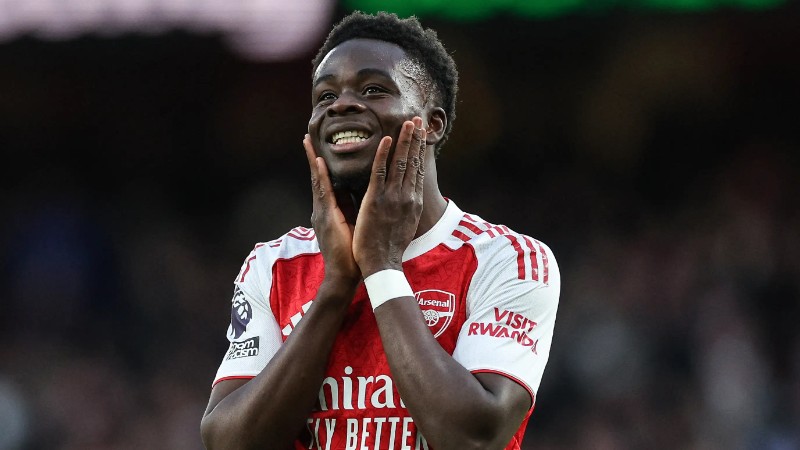 Arsenal cùng Saka quyết tâm đoạt danh hiệu mùa này