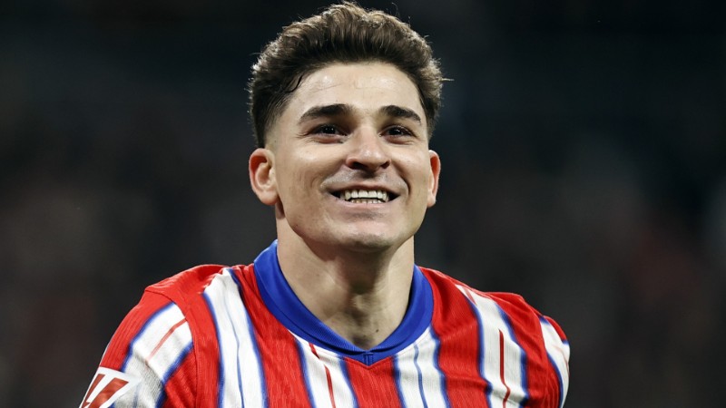 Nhiều ông lớn săn đón Julian Alvarez 1 Alvarez xem xét chia tay Atletico Madrid