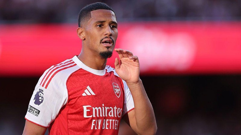 PSG trao vai trò trụ cột cho William Saliba